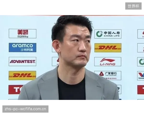广厦主帅王博G4调整防守策略，高强度压迫成功限制上海队进攻节奏。